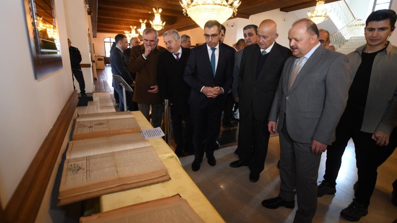 10 Ocak Gazete Sergisi (1)