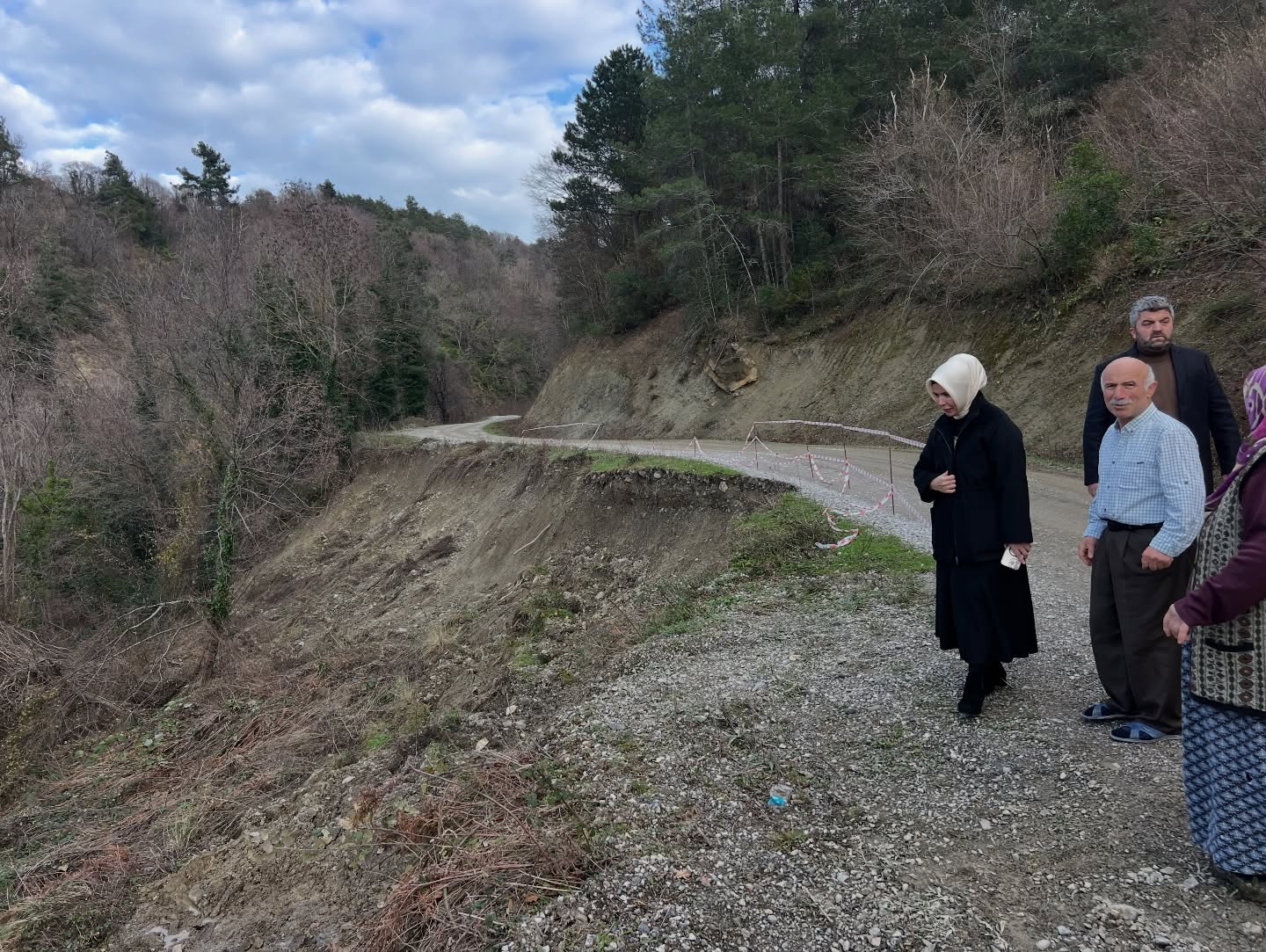 Abana’da Kar Hasarı İncelendi Yol Göçükleri Güvenli Hale Getirilecek1