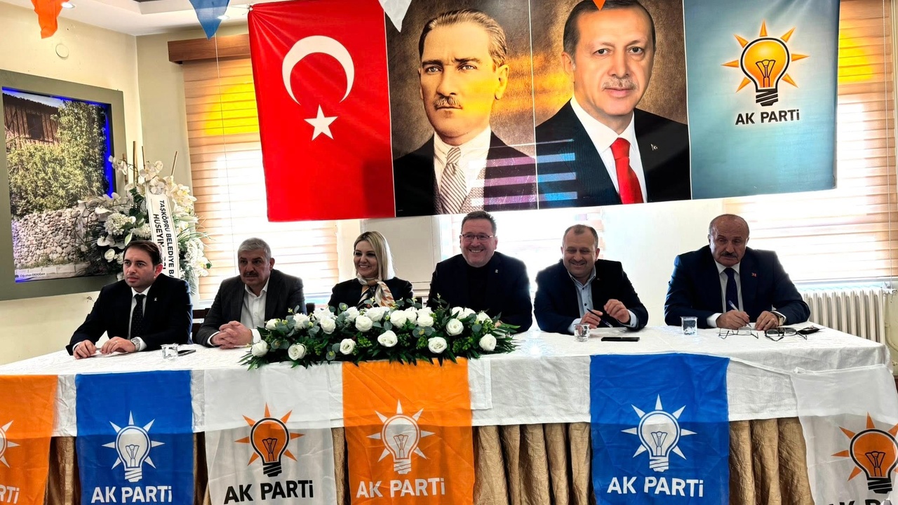 Ak Parti Taşköprü Meclis Toplantısı (9)