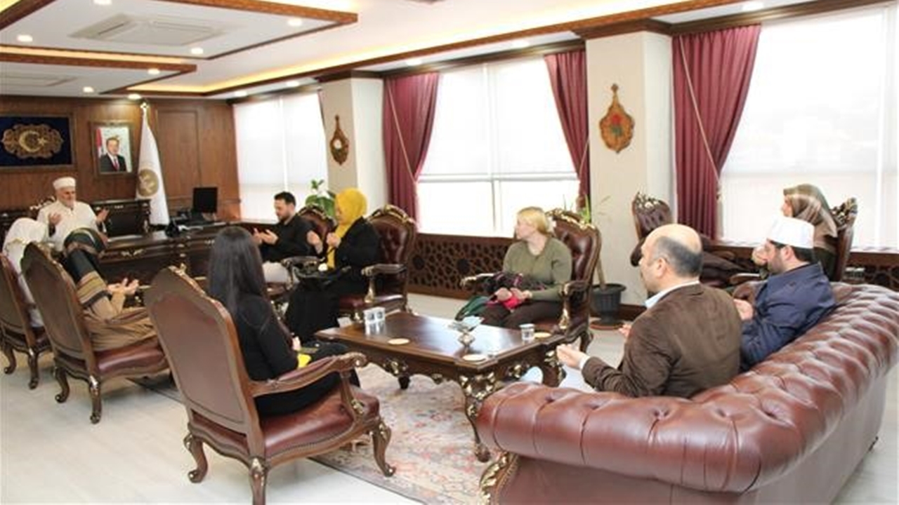 Alman Anna Müslüman Oldu (1)