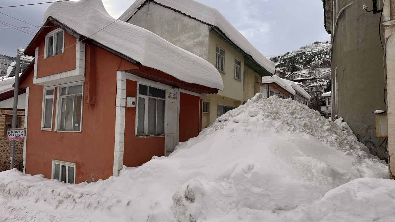 Araçlar Kar Altında Kayboldu, Kastamonulular Kürek Başında (3)