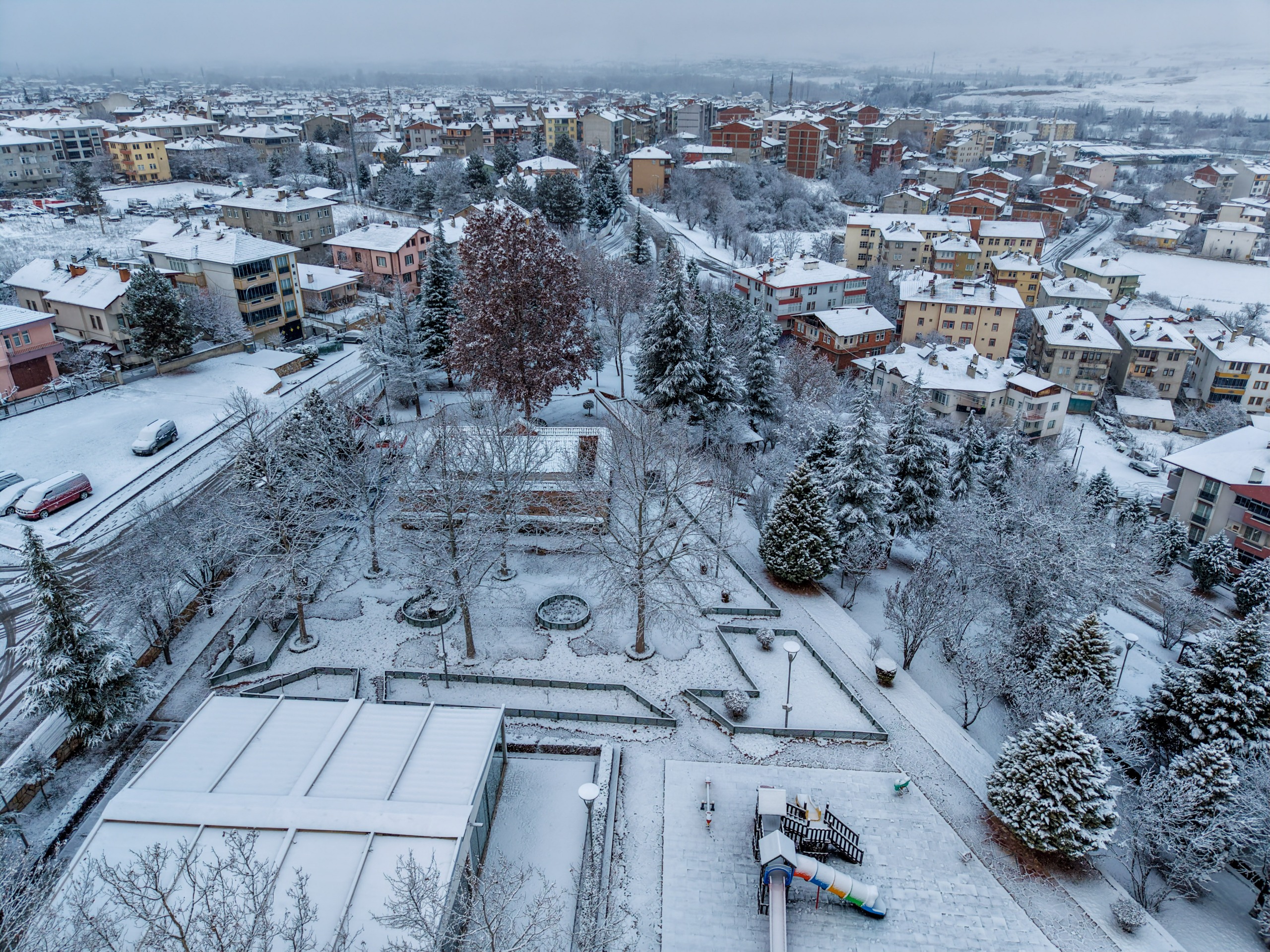 Atatürk’ün Şehir Planını Yaptırdığı Taşköprü, Beyaz Örtüyle Kartpostala Döndü9