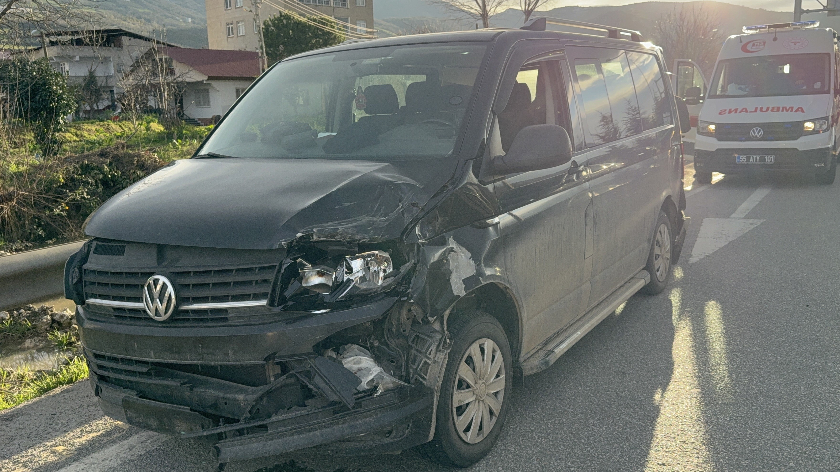 Cenazeden Dönüyorlardı Feci Kazada 4 Kişi Yaralandı! 45