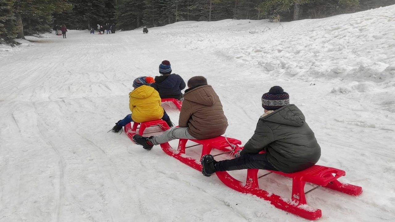 Çocuklar Ilgaz Dağı Kayak Eğlence (3)