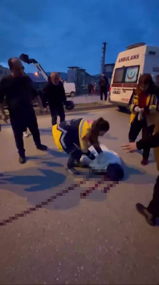 Feci Kaza Taksiye Çarpan Motosikletli Ağır Yaralandı 22