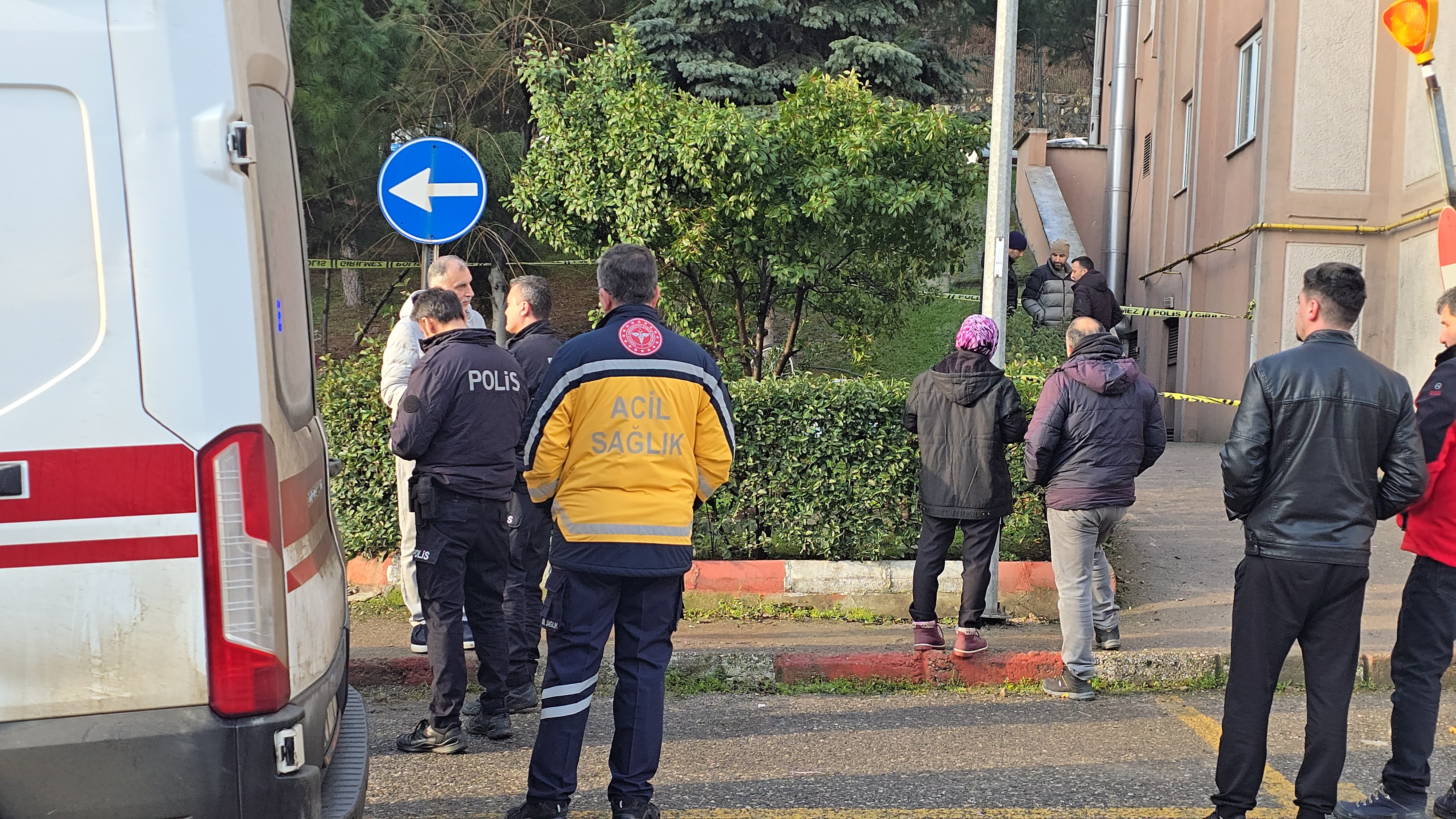 Feci Olay 5. Kattan Düşen Yaşlı Kadın Hayatını Kaybetti 26