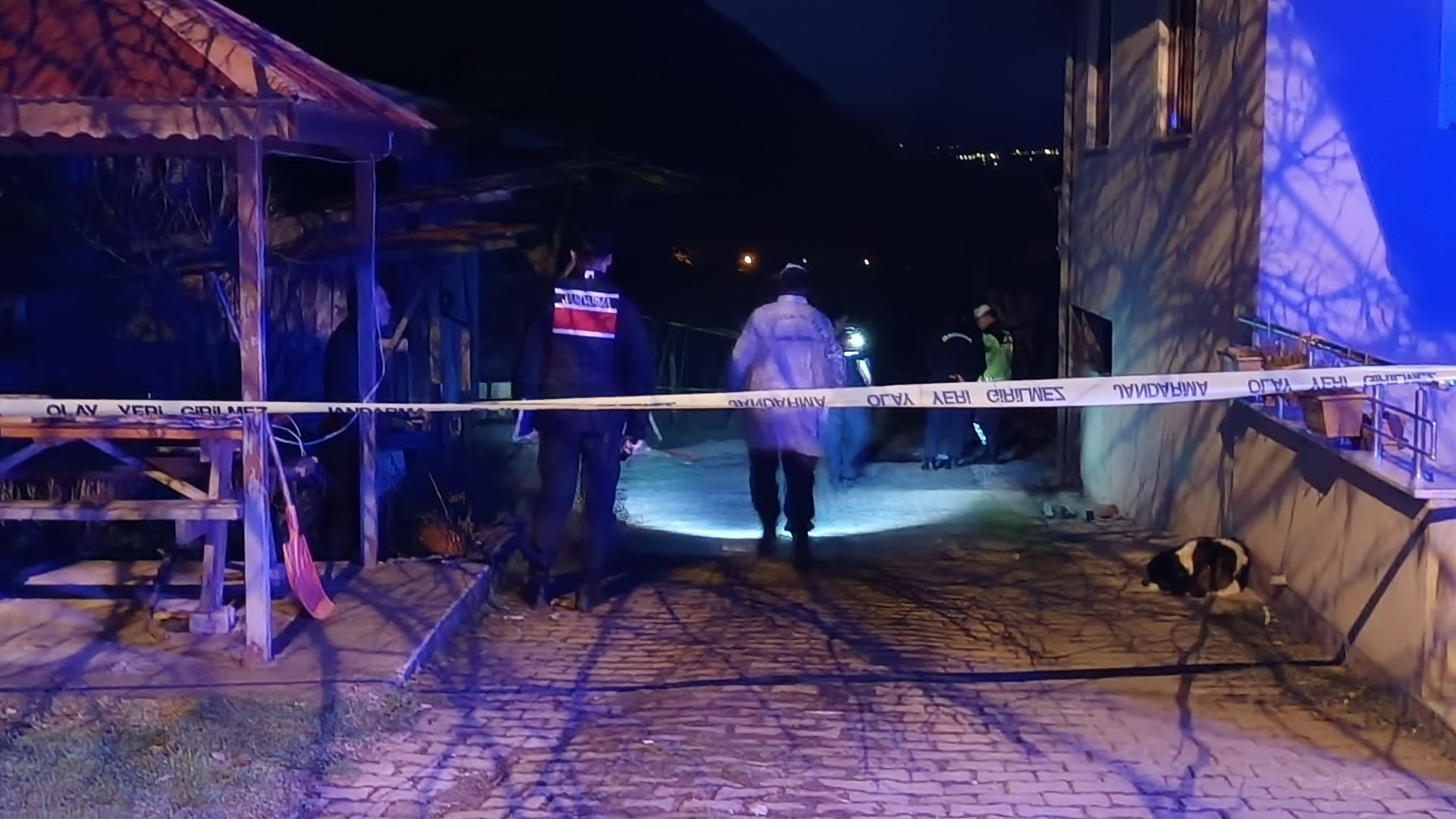 Feci Olay 81 Yaşındaki Yaşlı Adam Defalarca Bıçaklanarak Öldürüldü! 14