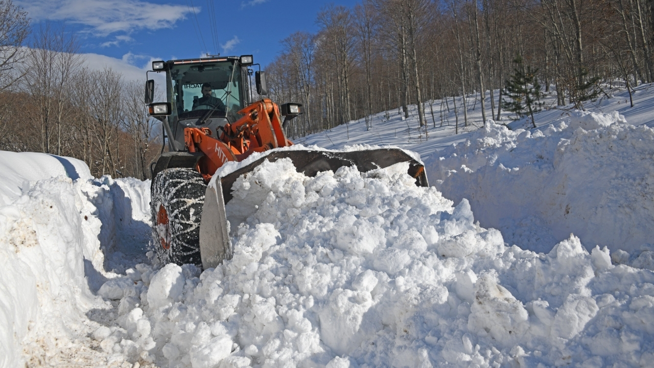 Genel Sekreter Nida Sinsi, Kastamonu’daki Kar Mesaisini Sahada Takip Etti (3)
