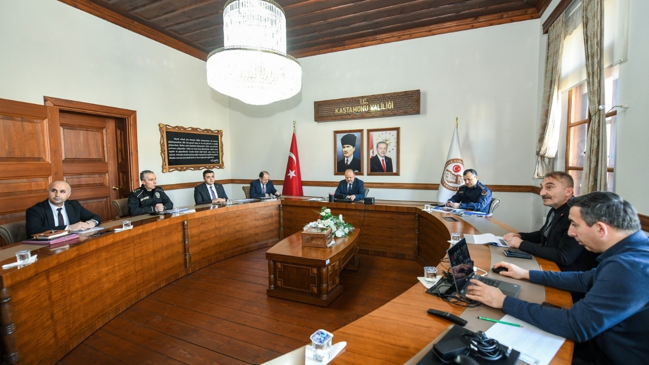 İl Güvenlik Ve Asayiş Koordinasyon Merkezi Toplantısı (1)