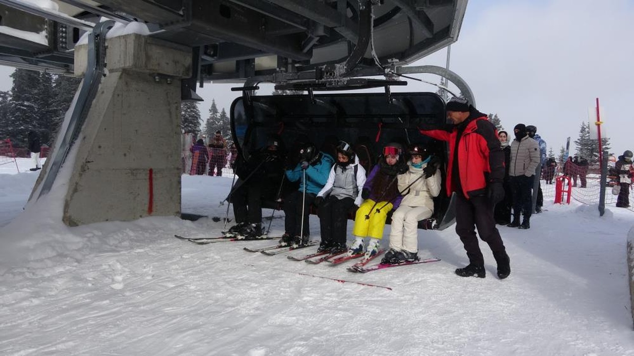 Ilgaz Yurdun Tepe Kayak Merkezi Hafta Sonu (12)