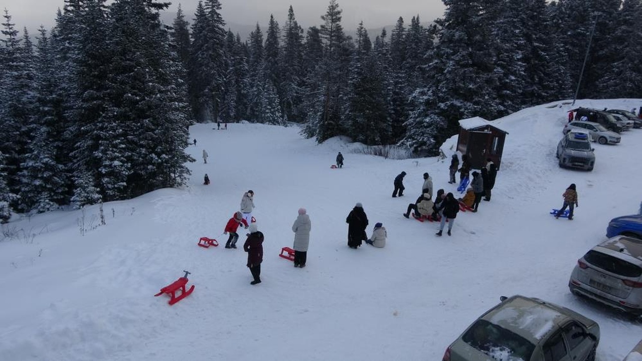 Ilgaz Yurdun Tepe Kayak Merkezi Hafta Sonu (7)