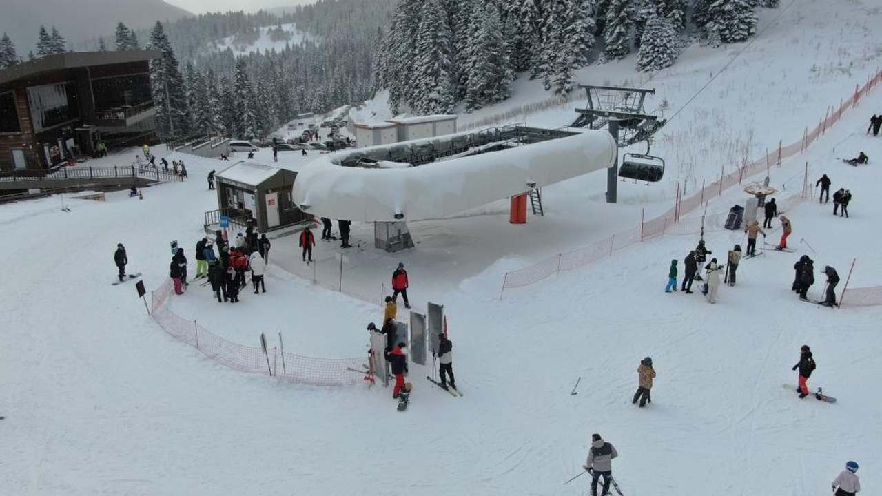 Ilgaz Yurdun Tepe Kayak Merkezi Hafta Sonu (9)