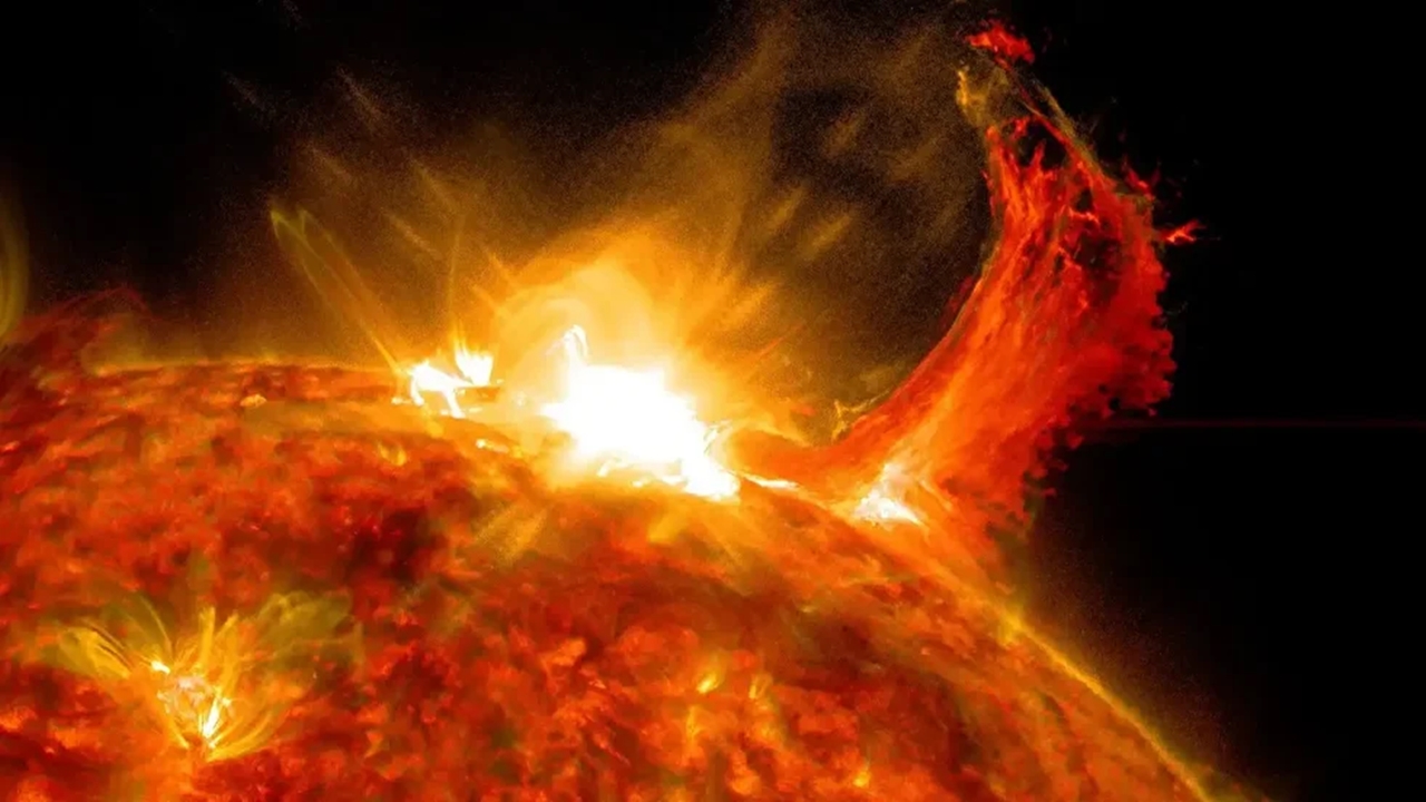 Internet Kesintisi Olabilir Güneş Patlaması (2)