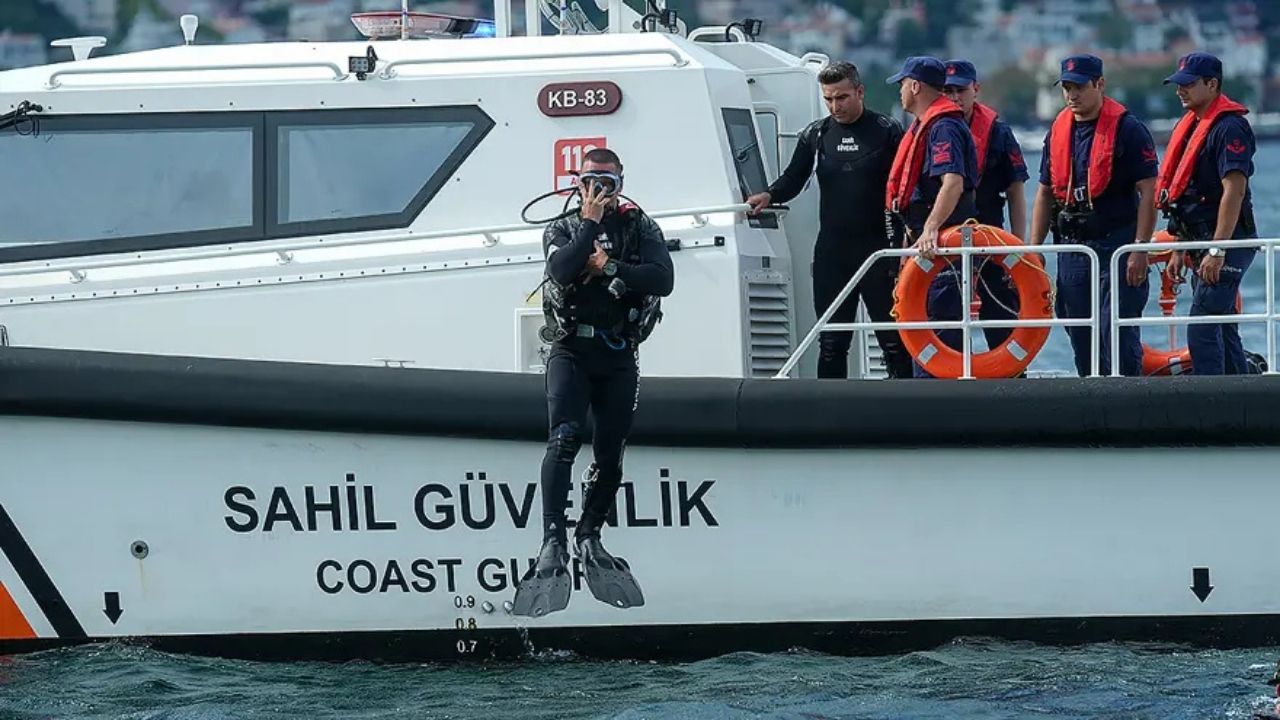 İstanbul Boğazı’nda Erkek Cesedi Bulundu Kayıp Rus Yüzücüyle Bağlantısı Inceleniyor (1)