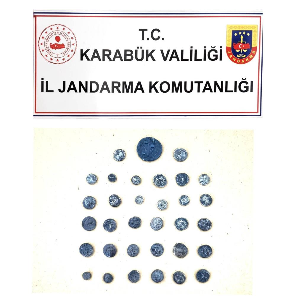 Jandarmadan Tarihi Eser Operasyonu Antik Döneme Ait Sikkeler Ele Geçirildi