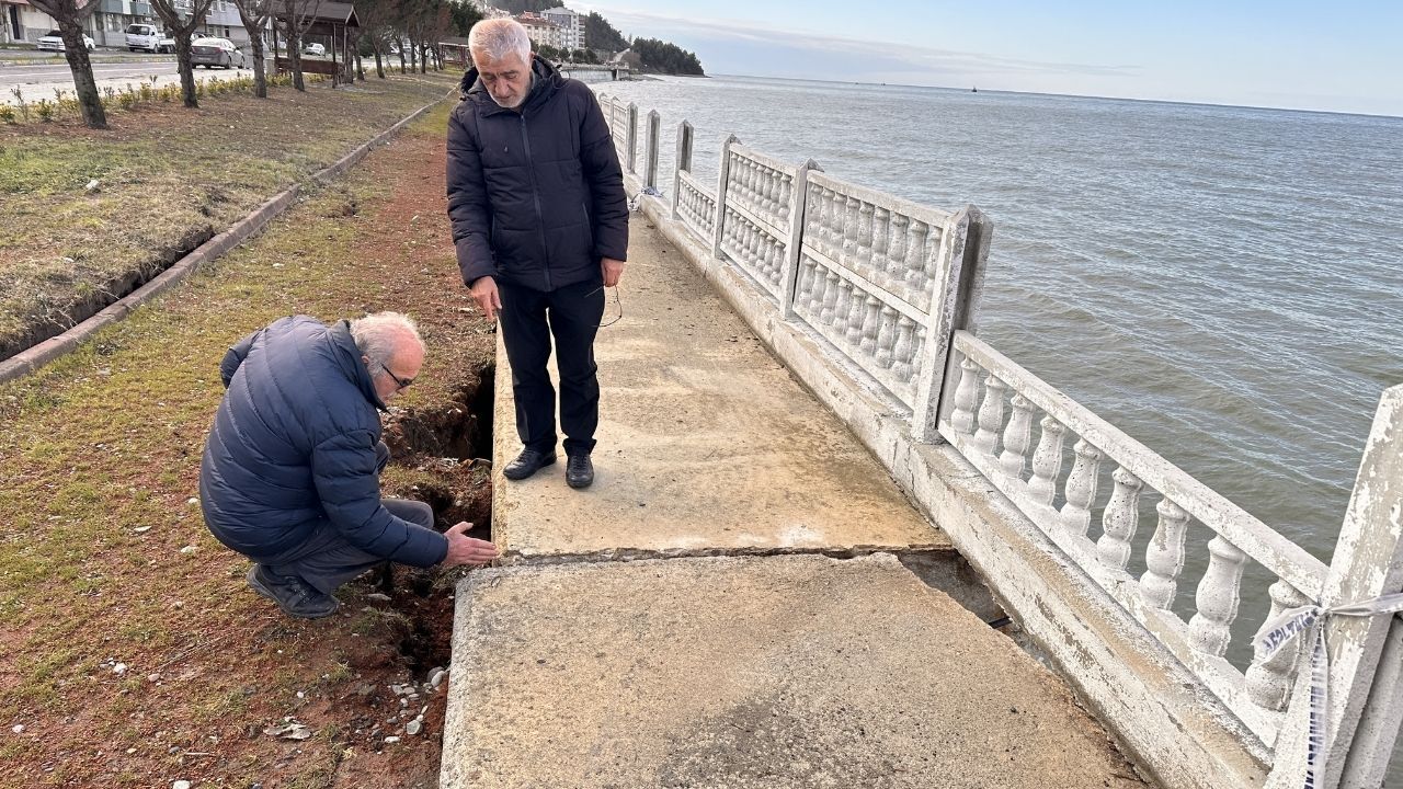 Karadeniz’in Hırçın Dalgaları Kastamonu Kıyısında Endişeyi Artırıyor (6)