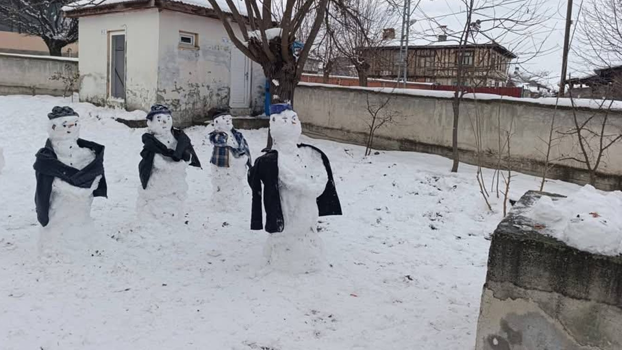 Kardan Cenaze Namazı (1)