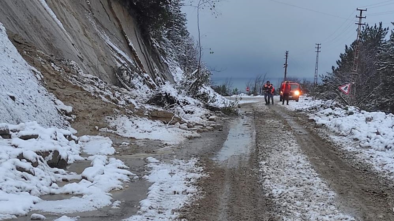 Kastamonu Da Heyelan Oldu Doğanyurt Inebolu (2)