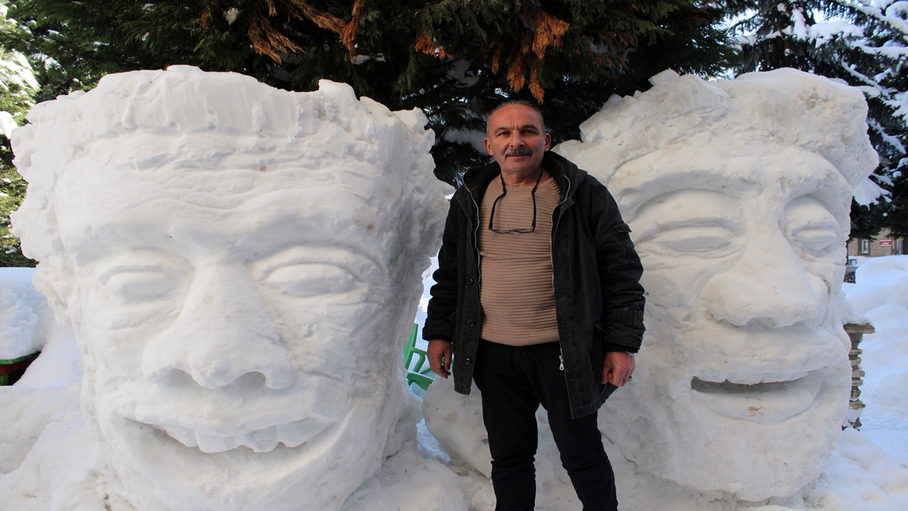 Kastamonu Da Kardan Adam Heykel (5)