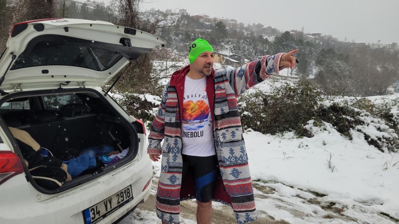 Kastamonu Da Soğuk Sularda Kulaç Attı (1)