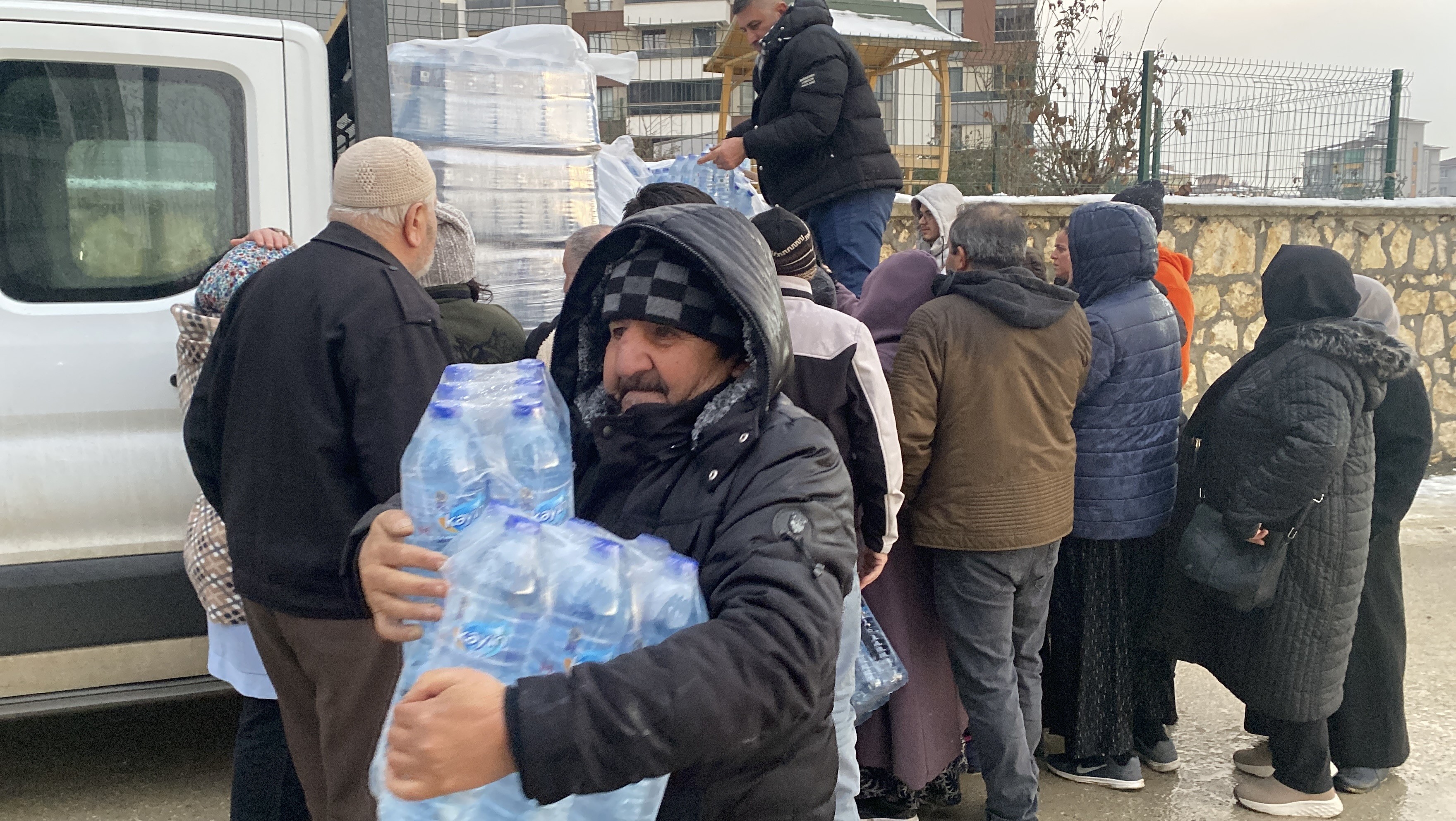 Kastamonu'da Birçok Mahallede Su Kesintisi Devam Ediyor Vatandaşlara Su Dağıtıldı 4444
