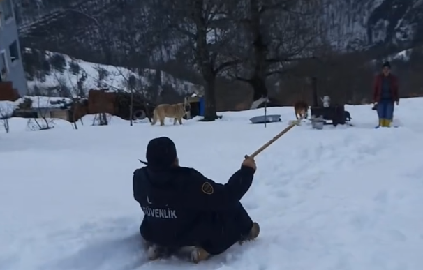 Kastamonu'da Kar Keyfine Sıcak Çay Molası2