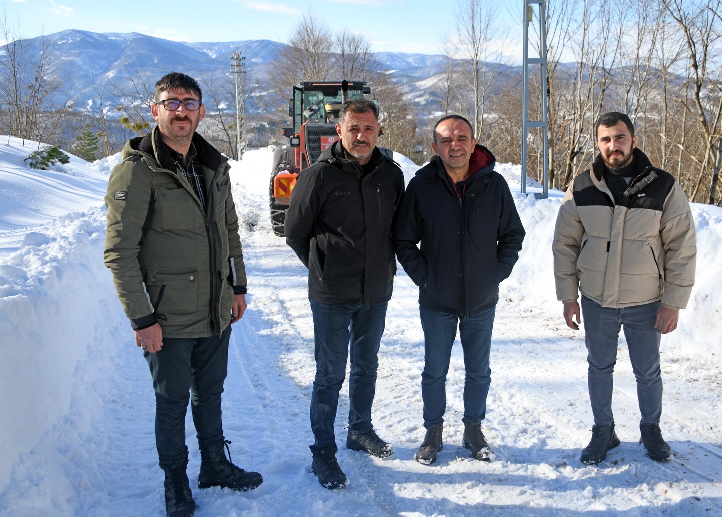 Kastamonu'da Karla Mücadele Çalışmalarını Yerinde Incelediler! 4444