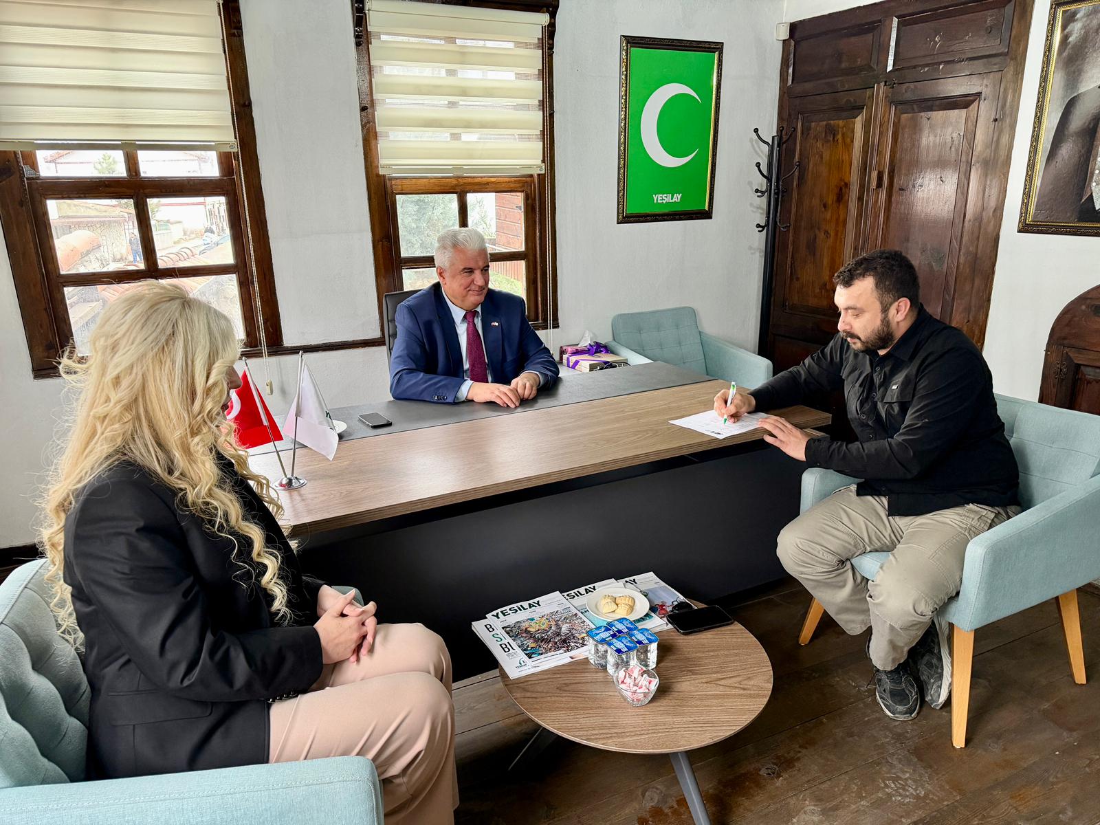 Kastamonu'da Mahalle Muhtarı Yeşilay Gönüllüsü Oldu 'Yanınızda Değil, Emrinizdeyim' 22222222222222