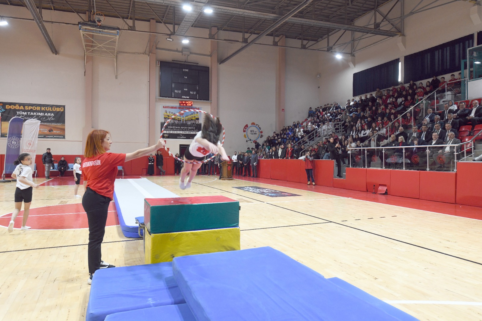 Kastamonu'da Okullar Ve Spor Kulüplerine 7 Milyonluk Destek! 2222