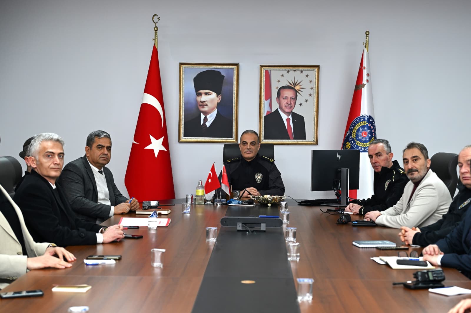 Kastamonu'da Suçla Mücadele Ve Trafik Tedbirleri Masaya Yatırıldı 12