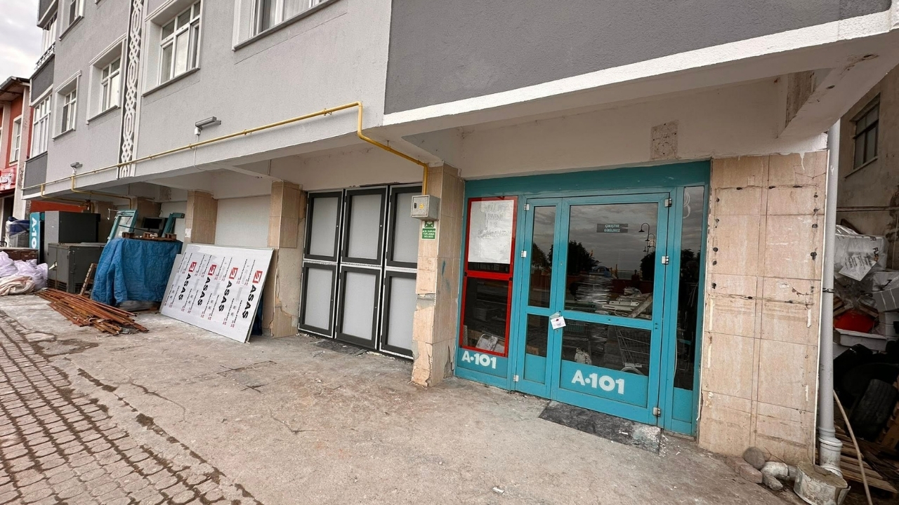 Kastamonu’da Zincir Markete Mühür Vuruldu (1)