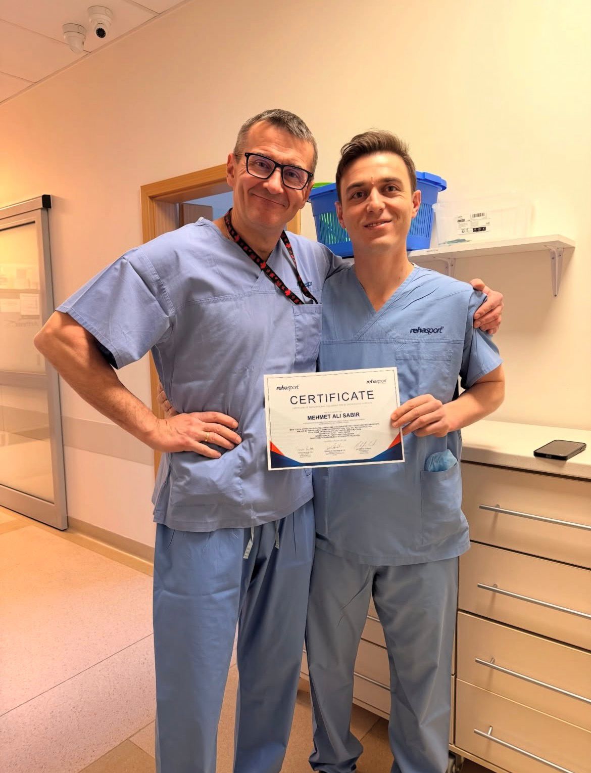 Kastamonu’nun Başarılı Hekimi Op. Dr. Mehmet Ali Sabır Dünya Standartlarında Eğitim Aldı 8888888888888888888888888888