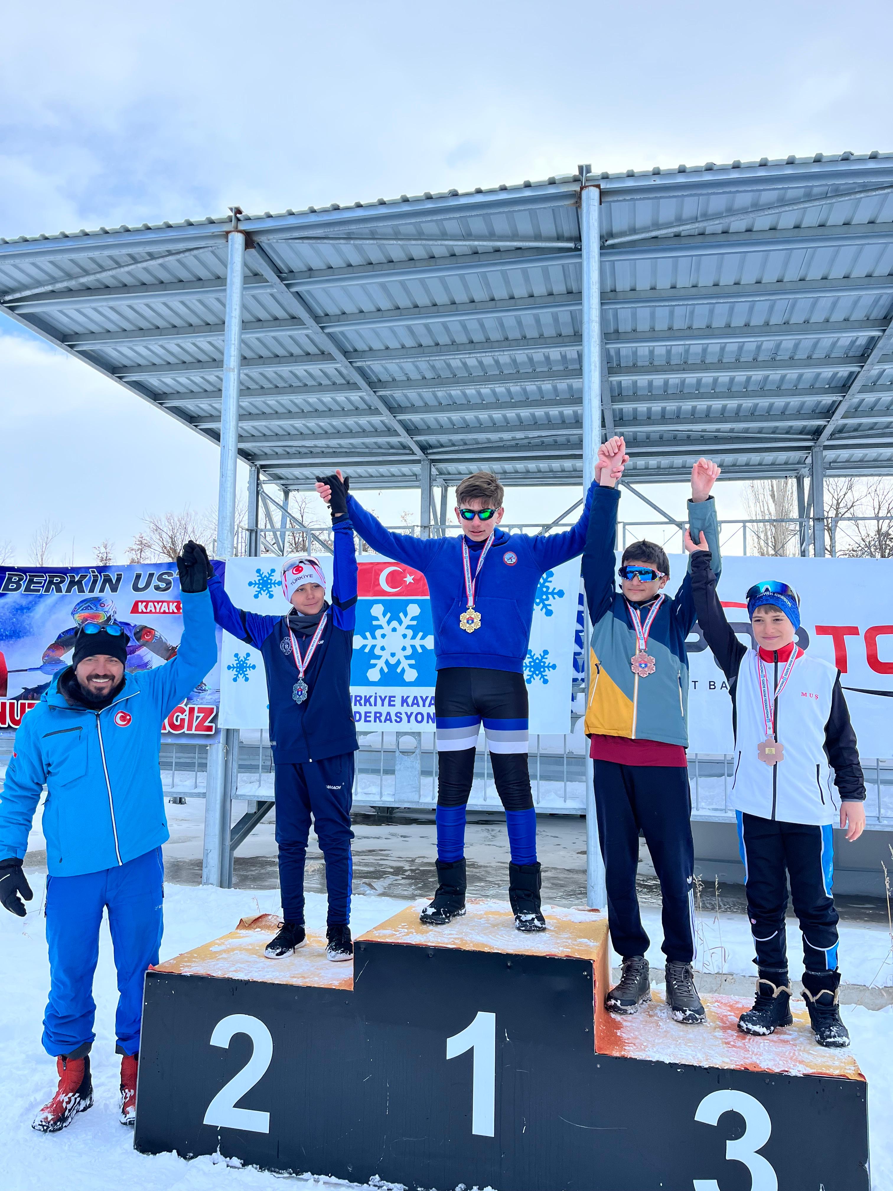 Kastamonu’nun Gururu Ayberk Alsan, Erzurum’da Çifte Şampiyon Oldu1