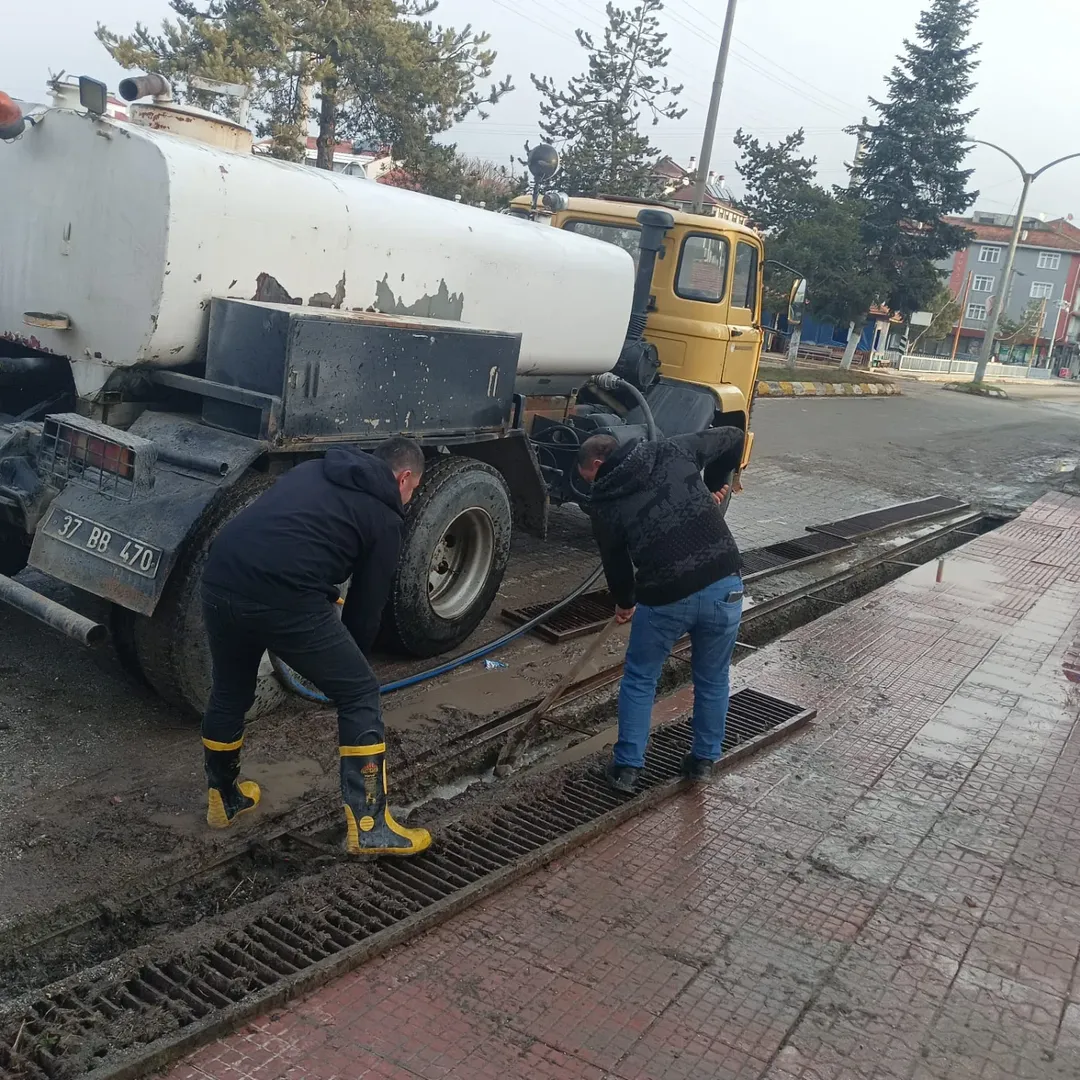 Kastamonu'nun Ilçe Belediyesi Haftaya Sahada Başladı 2