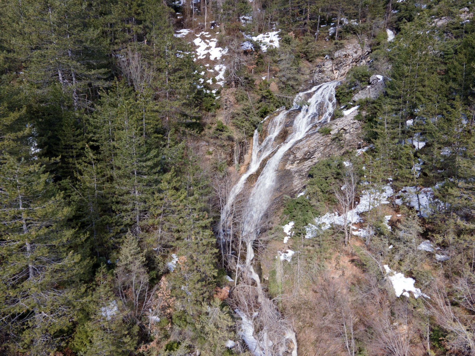 Kastamonu'nun Ilçesinde Kar Erimesiyle Oluştu Görsel Şölen Sunuyor 88888888