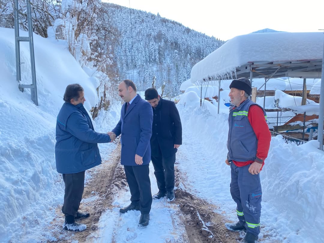 Kastamonu'nun Ilçesinde Karla Mücadele Çalışmalarını Yerinde Inceledi 13