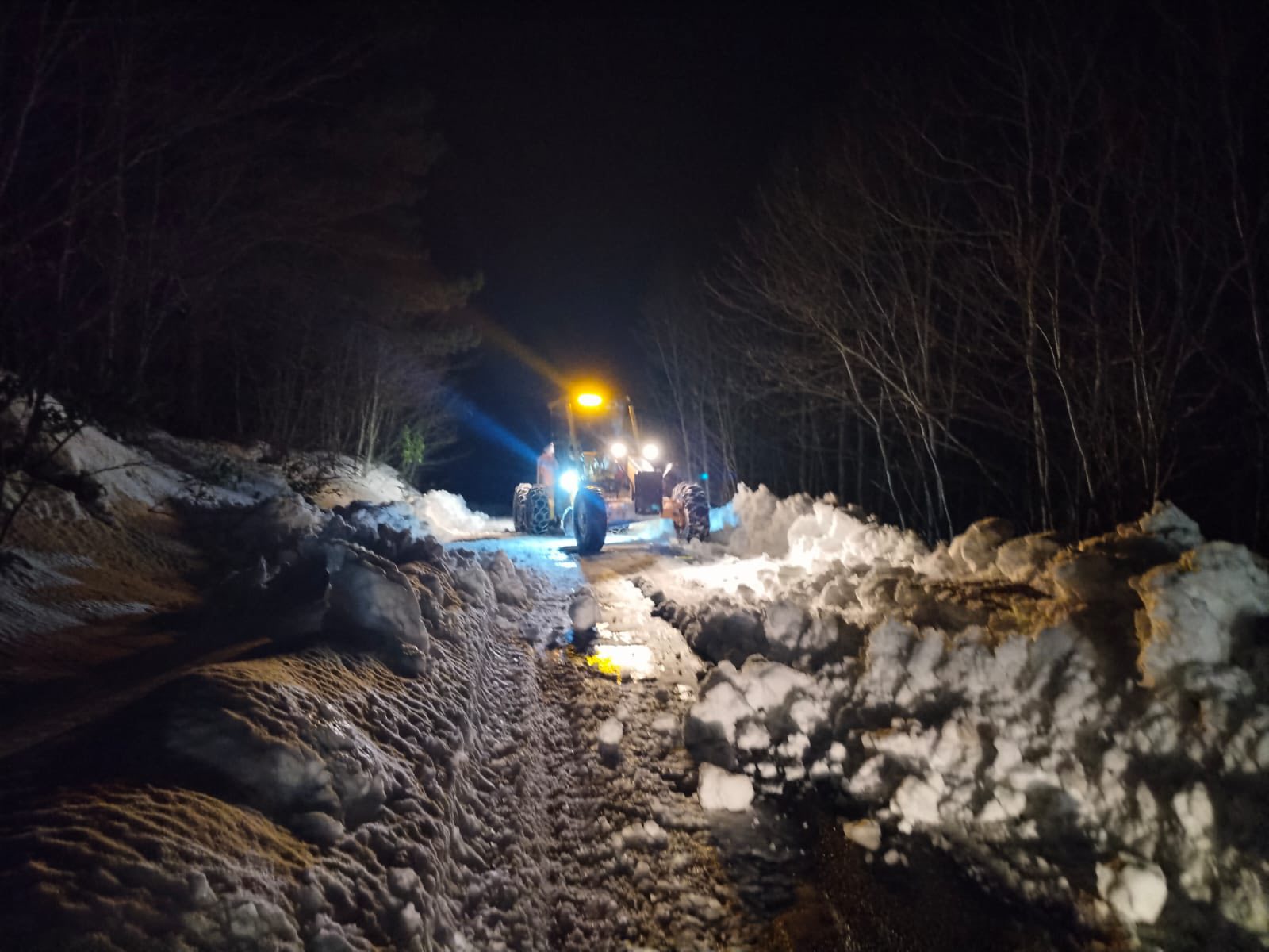 Kastamonu'nun Ilçesindeki Köy Yollarında Çalışmalar Sürüyor 4