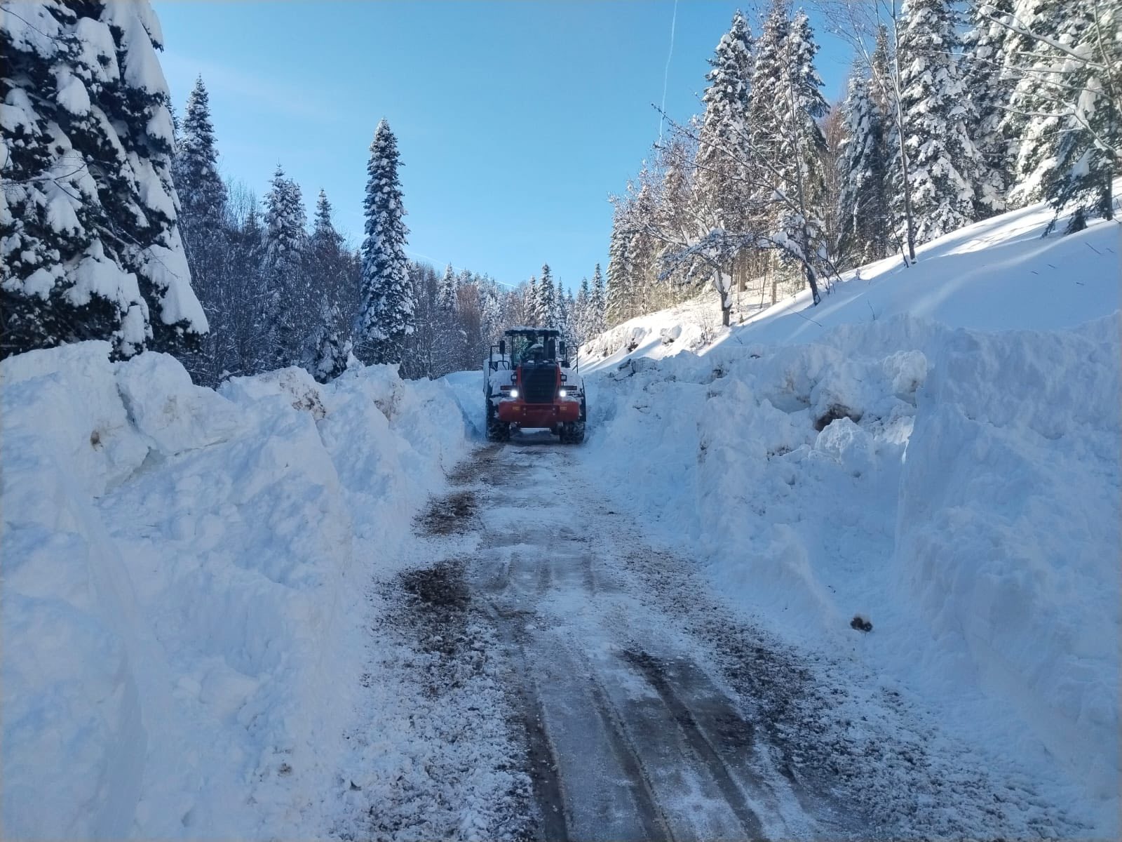 Kastamonu'nun Ilçesindeki Köy Yollarında Çalışmalar Sürüyor 888888888888