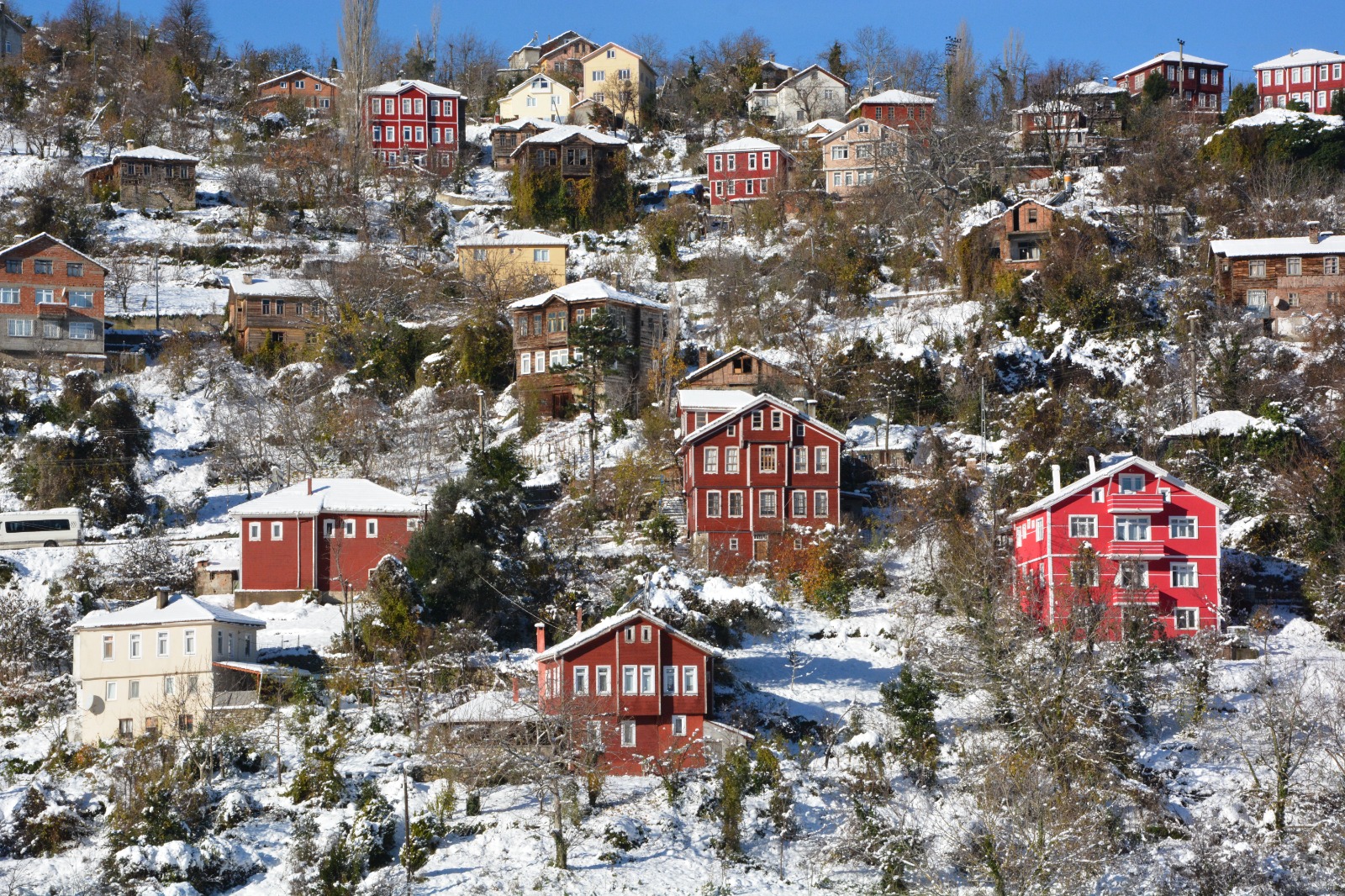 Kastamonu'nun Ilçesindeki Tarihi Evler Karla Kaplandı 4
