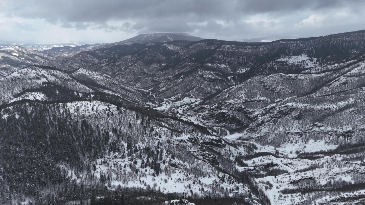 Kastamonu’nun Kar Manzarası Büyüledi Ormanlar Beyaza Büründü (1)
