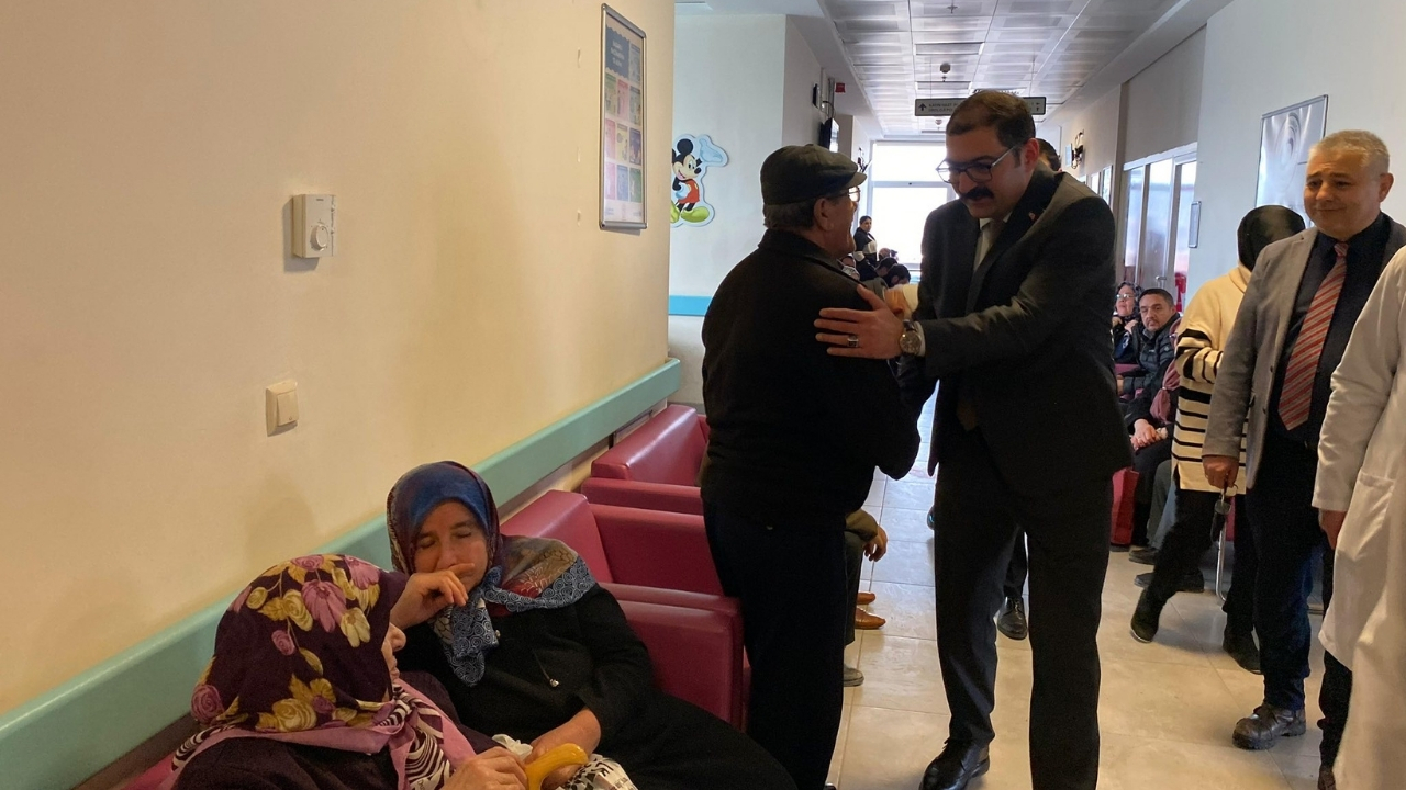 Kaymakam Demirdağ Taşköprü Devlet Hastanesi’ni Inceledi (2)