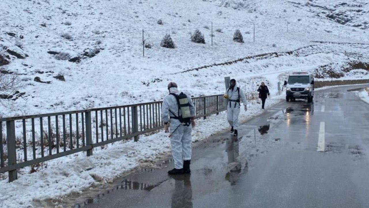 Lpg Yüklü Tanker Dere Yatağına Devrildi 1 Yaralı (3)