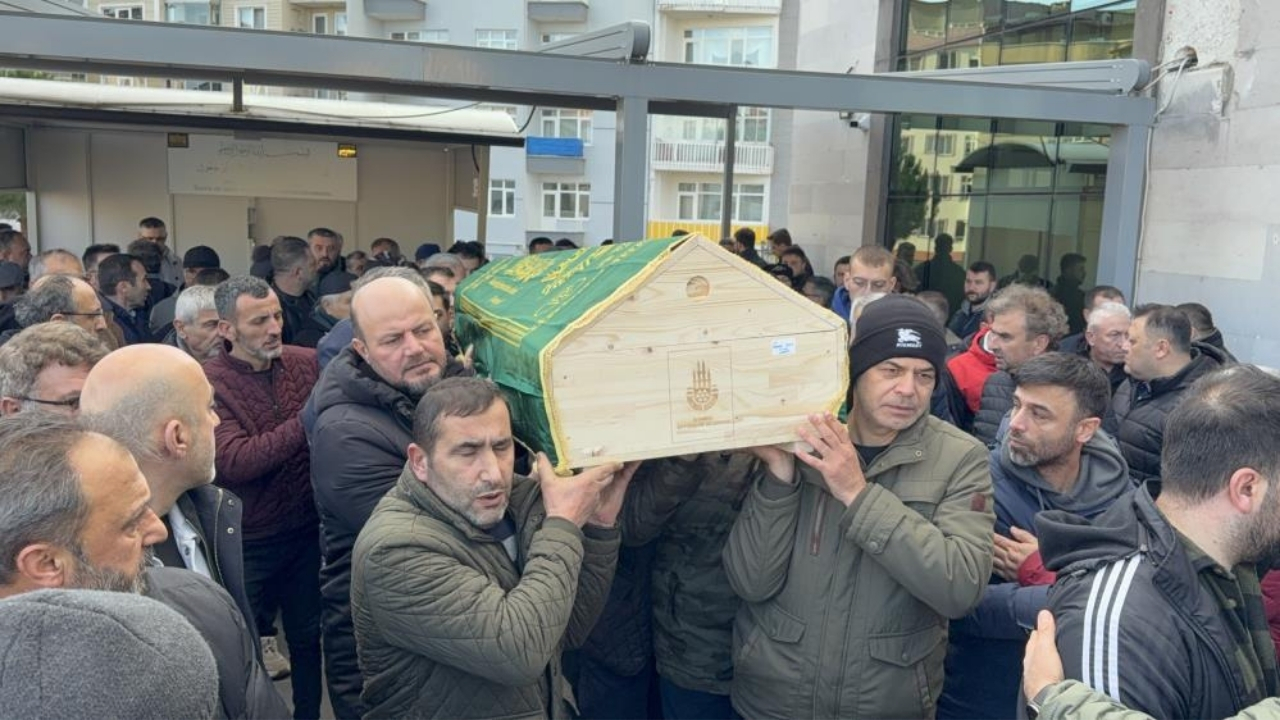 Metro Kazasında Yaşamını Yitiren Genç Defnedildi (2)