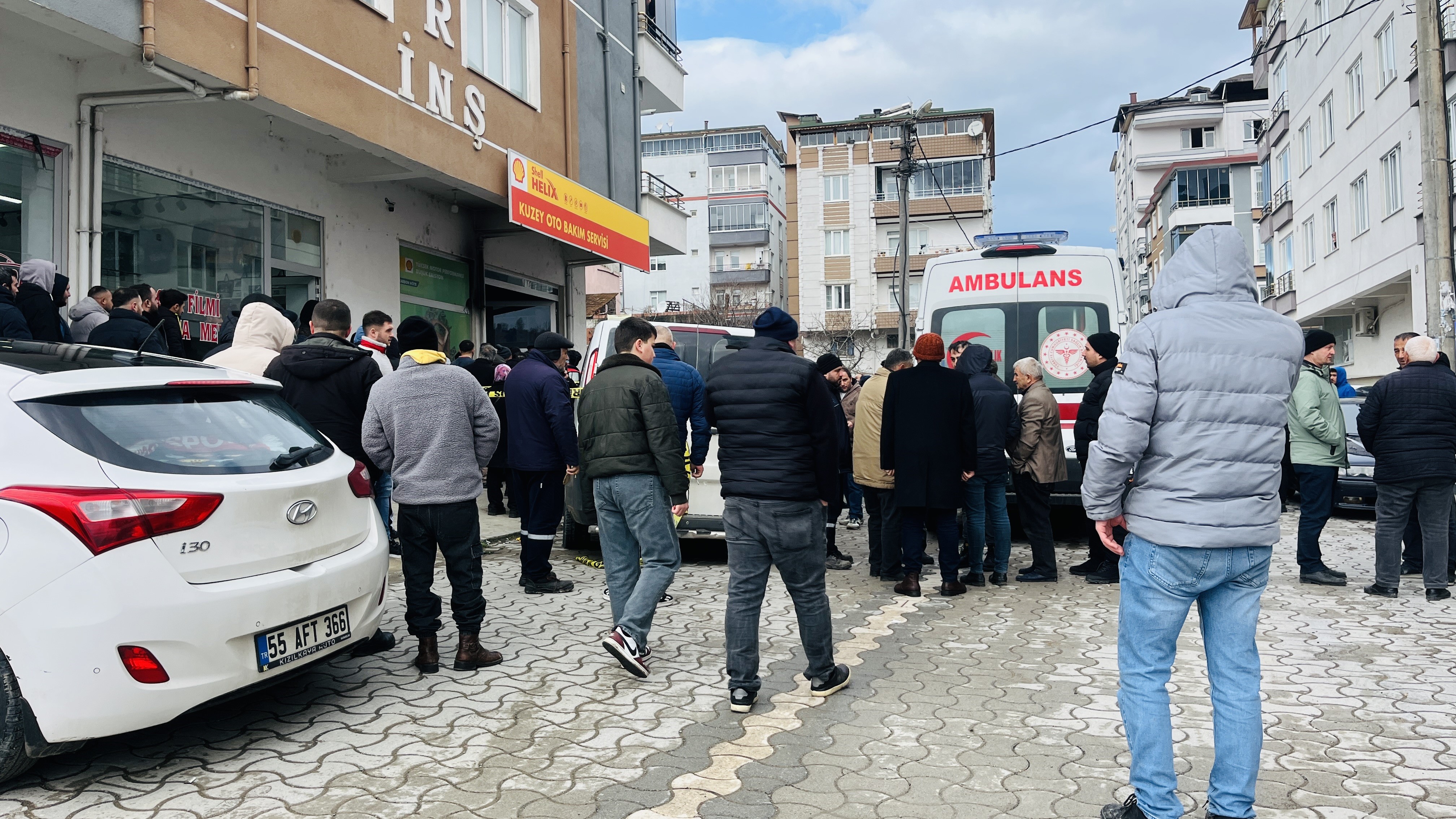 Oto Bakım Servisinde 2 Genç Ölü Bulundu1