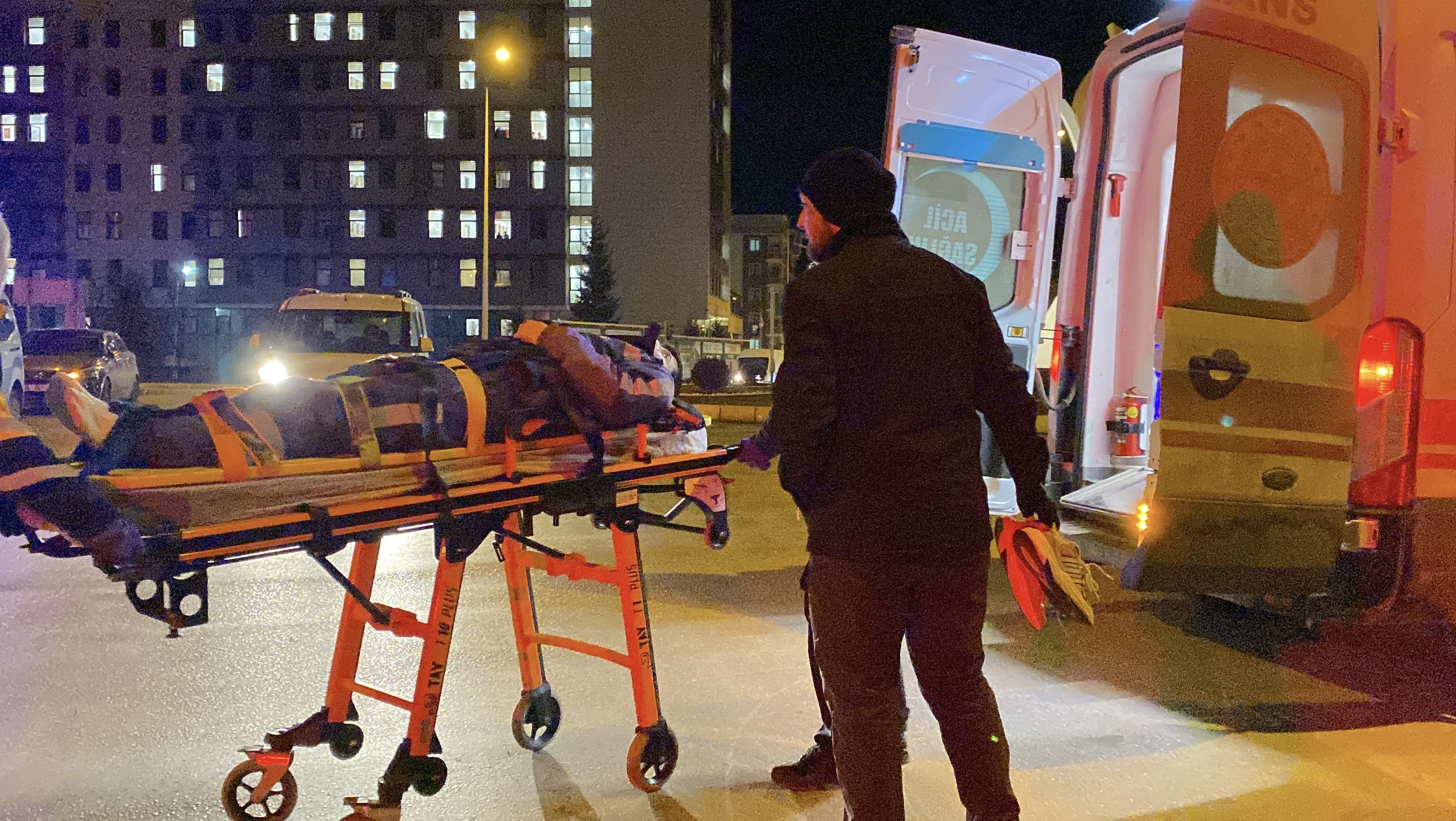 Otomobil Ile Motosiklet Çarpıştı Kazada 1 Kişi Yaralandı 44444444