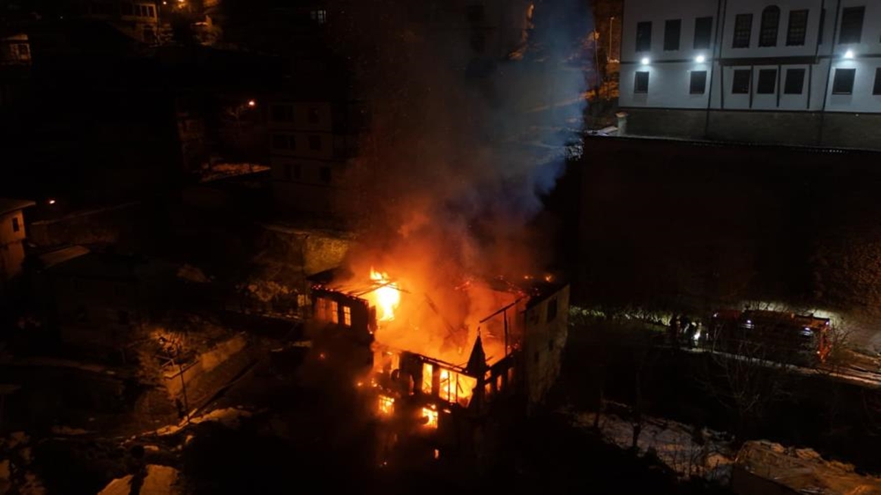 Safranbolu Tarihi Ev Yandı (2)