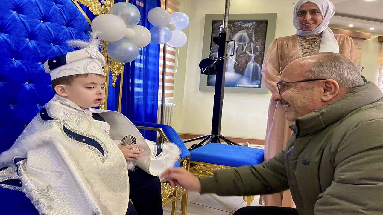 Şerife Ve Gazi Necip Tan (1)