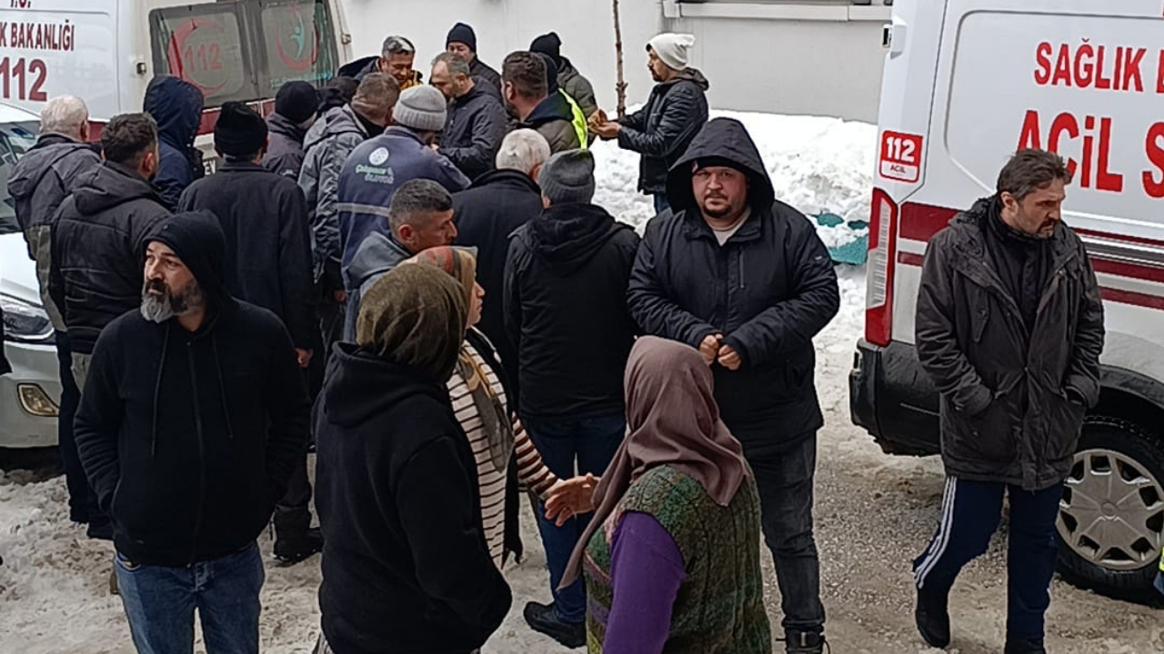 Soba Sızıntısı Zehirledi Anne Ve Oğul Tedavi Altında (1)