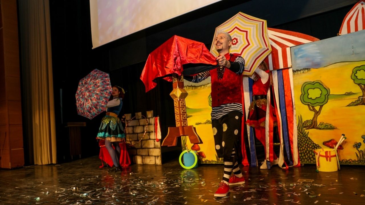 Taşköprü’de Karne Hediyesi Müzikal Miniklere Tatil Sevinci Yaşattı (2)