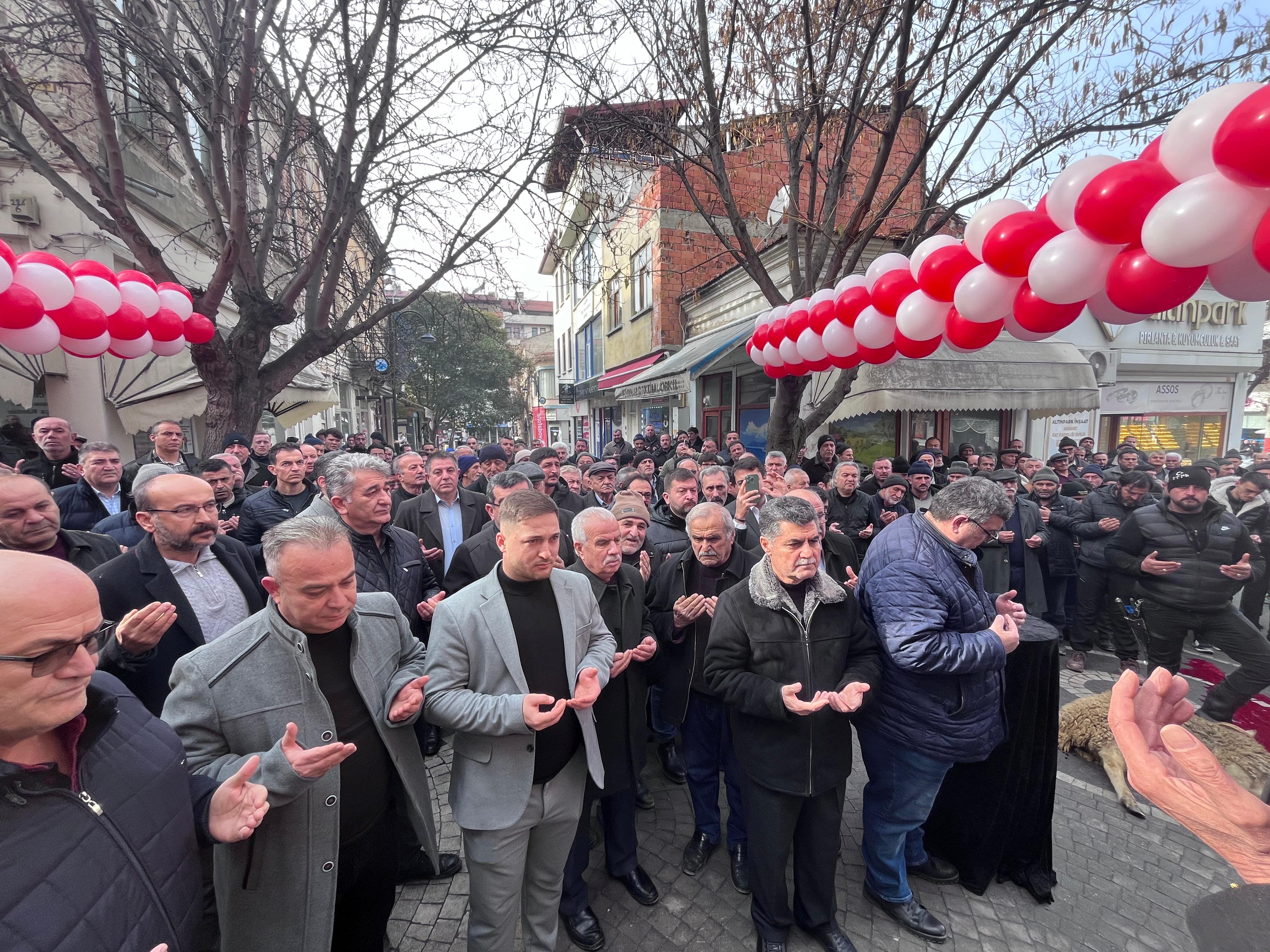 Taşköprü’de Livist Sigorta Dualarla Hizmete Açıldı1